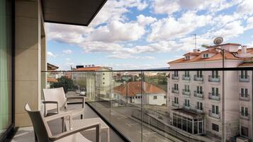 Deluxe Apartment, City View | Terrace/patio