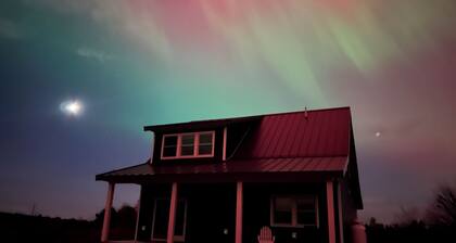 Secluded blueberry field retreat with sweeping 360 views.