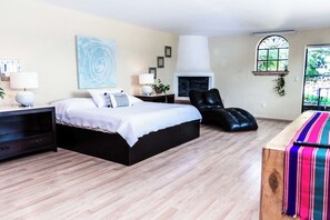 1 bedroom, iron/ironing board, WiFi, bed sheets - ANANA Rancho San Rafael | Master BD & Lake views (Ajijic)