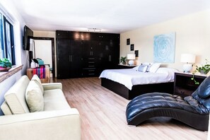 WiFi, bed sheets