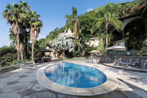 ANANA San Rafael 1BD | Lake Chapala Views & Pool