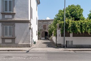 Esterni