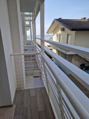 Vista para praia/oceano