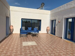 Terrace/patio - Dar Asteroth, Villa for rent Djerba, Ghizen (Ghizen)