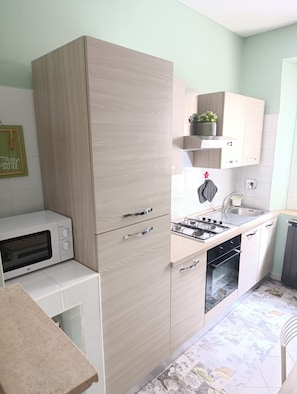 Microwave, oven, stovetop