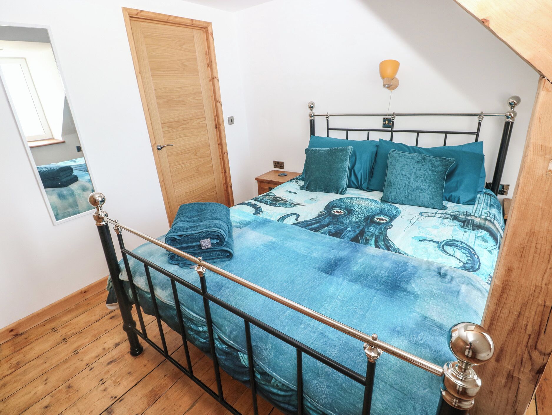 Cottage | Interior