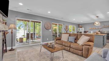 Televisión y oficina