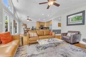 Téléviseur, bureau