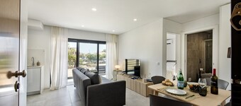 Retreat with Balcony and Pool in Cabanas