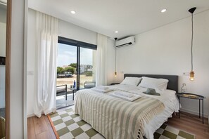 1 bedroom, iron/ironing board, free WiFi, bed sheets - Retreat with Balcony and Pool in Cabanas (Cabanas de tavira)