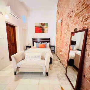 Luxury House, Kitchen, Partial Ocean View | Premium bedding, desk, laptop workspace, iron/ironing board - Casa Sol & Luna (San Juan)