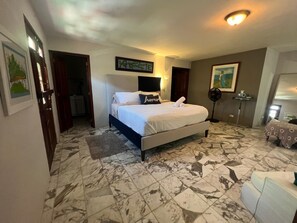 Luxury House, Kitchen, Partial Ocean View | Premium bedding, desk, laptop workspace, iron/ironing board - Casa Sol & Luna (San Juan)