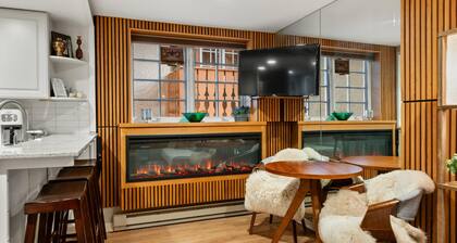 Renovated Aspen 1BR Next to Gondola! Pool &HotTub!