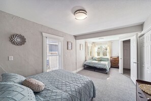 3 chambres, fer et planche Ă repasser, Wi-Fi, literie fournie