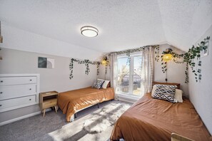 3 camere, una scrivania, ferro/asse da stiro, Wi-Fi