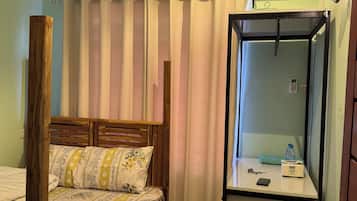 1 dormitorio, tabla de planchar con plancha, wifi