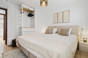 3 bedrooms, in-room safe, iron/ironing board, free WiFi