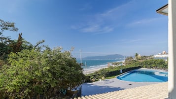 Apartamento básico | Piscina