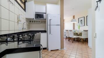 Talheres/pratos/utensílios de cozinha