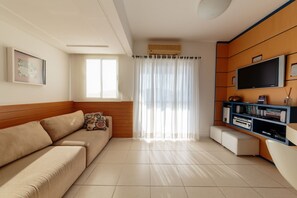 Basic Apartment | Living area - Beautiful Apart 5 min Jurere Open Shopping Emr302 (Florianópolis)