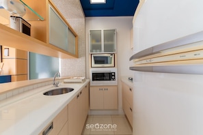 Private kitchen - Beautiful Apart 5 min Jurere Open Shopping Emr302 (Florianópolis)