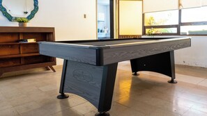 Game room - Vive Oaxaca: Secure Parking and Space for Groups (Oaxaca de Juárez)