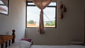 4 室のベッドルーム、アイロン / アイロン台、WiFi、ベッドシーツ
