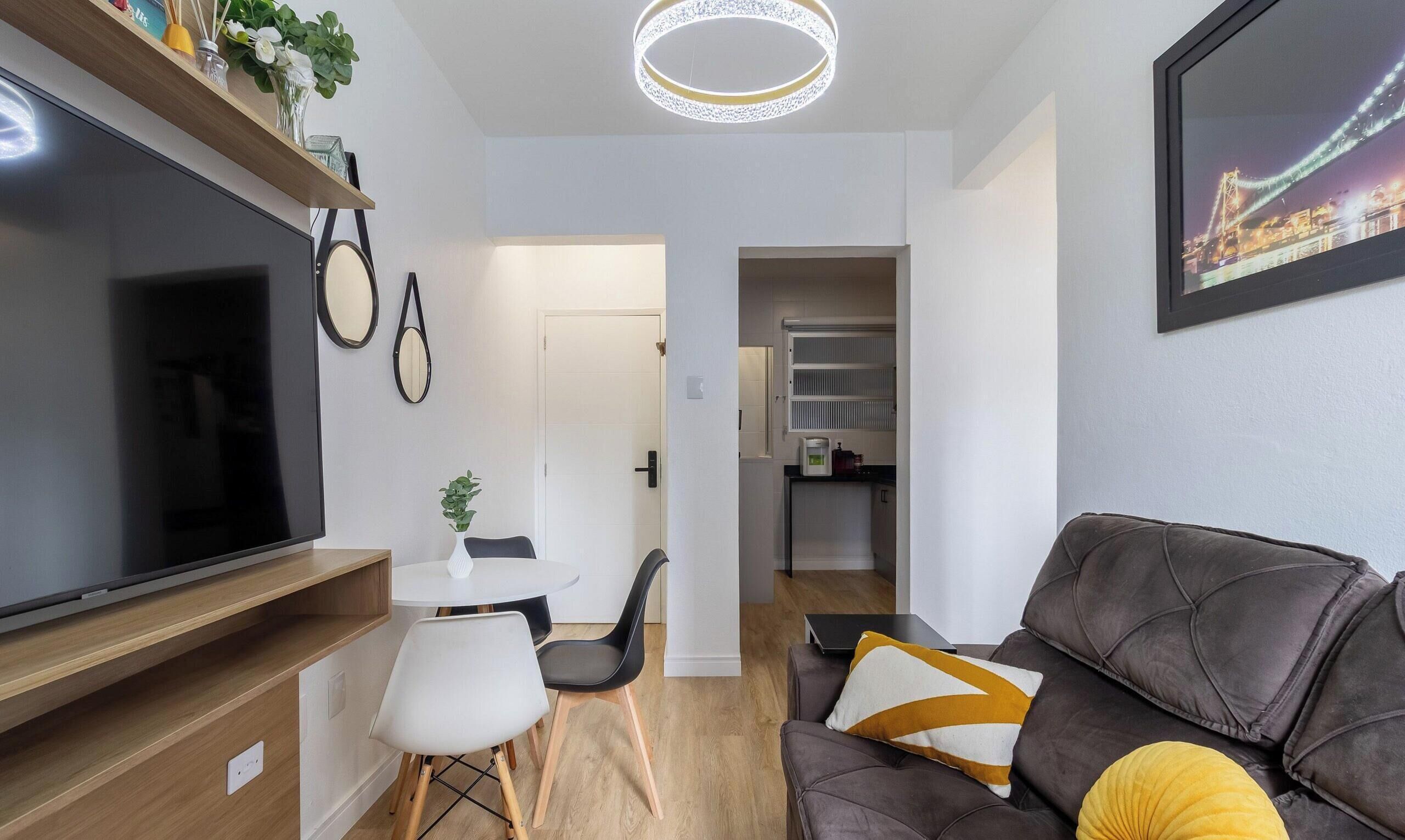 Basic Apartment | Living area