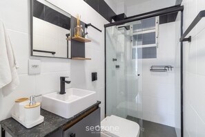 Basic Apartment | Bathroom - Comfortable 3bedroom Apt. Floripa Downtown Etc0028 (Florianópolis)