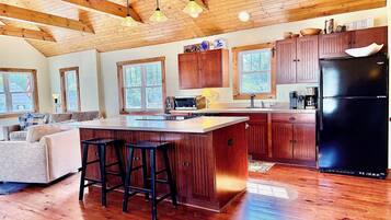 微波炉、烤箱、炉灶、洗碗机