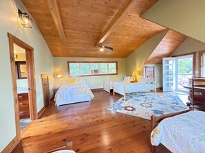 4 bedrooms, iron/ironing board, WiFi, bed sheets