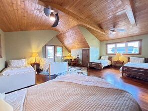 4 chambres, fer et planche à repasser, Wi-Fi, draps fournis