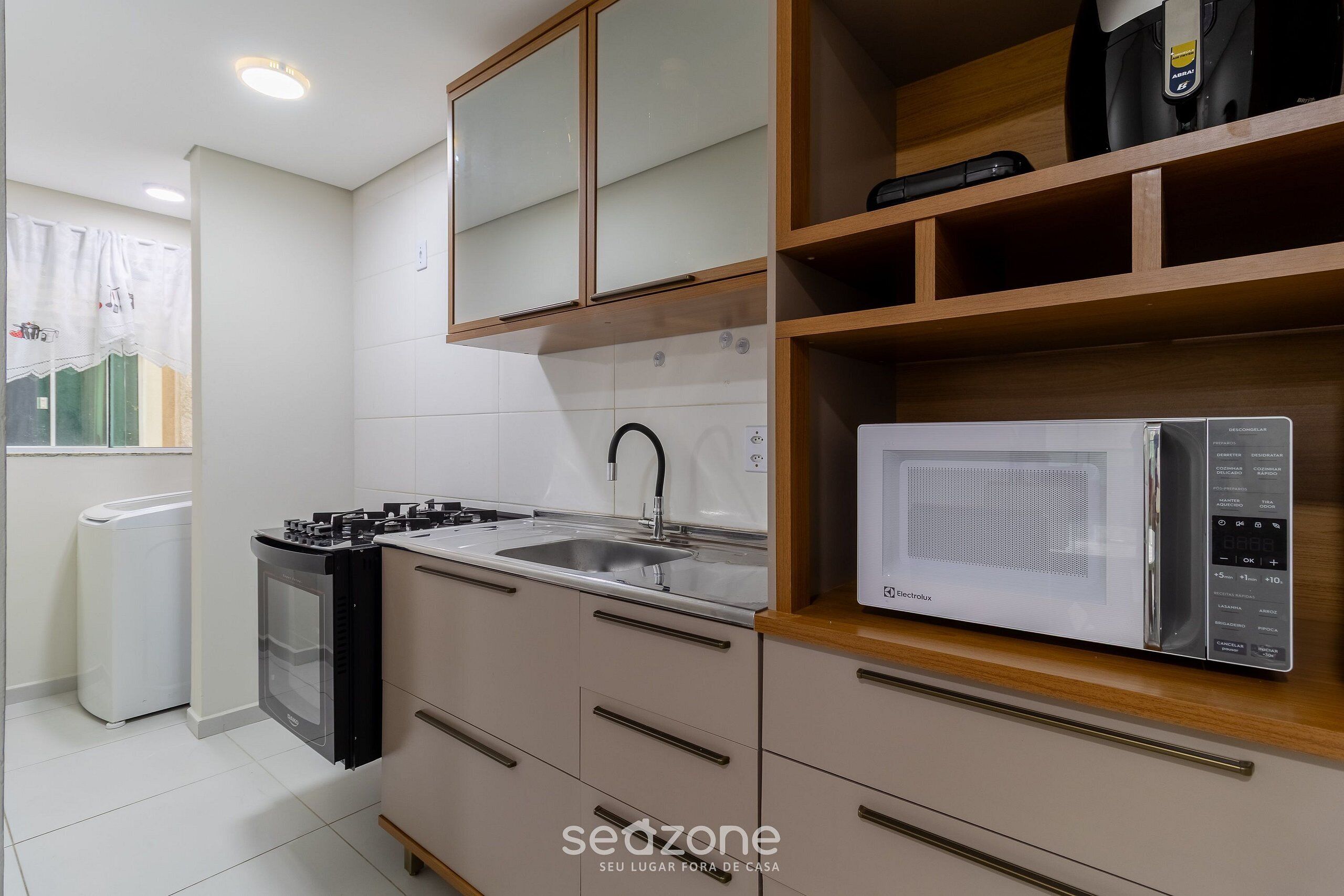 Basic Apartment | Private kitchen