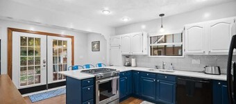 3bed/2bath-Audubon Park w/garage& Wifi