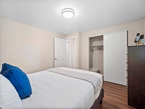 2 Schlafzimmer, Bügeleisen/Bügelbrett, WLAN, Bettwäsche