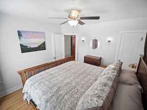 3 chambres, fer et planche à repasser, Wi-Fi, draps fournis