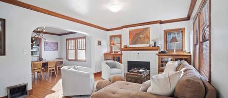 TV, fireplace, offices