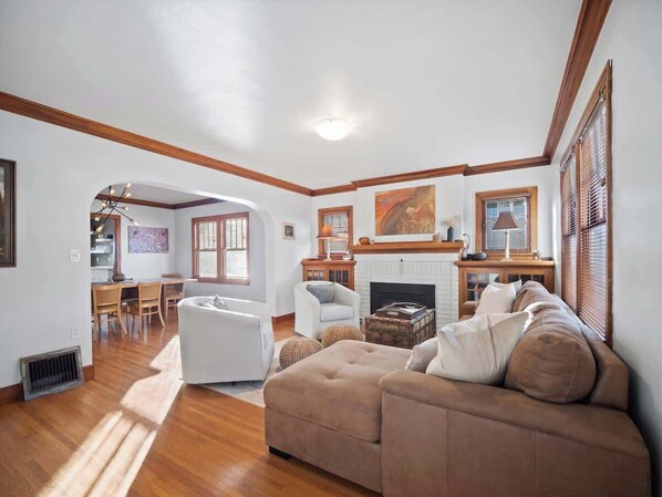 TV, fireplace, offices