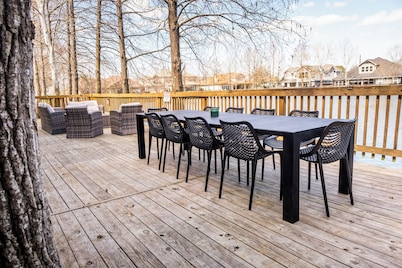 Tranquil 3-bedroom house with dock in Kemah