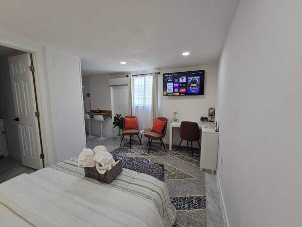 1 bedroom, iron/ironing board, WiFi, bed sheets