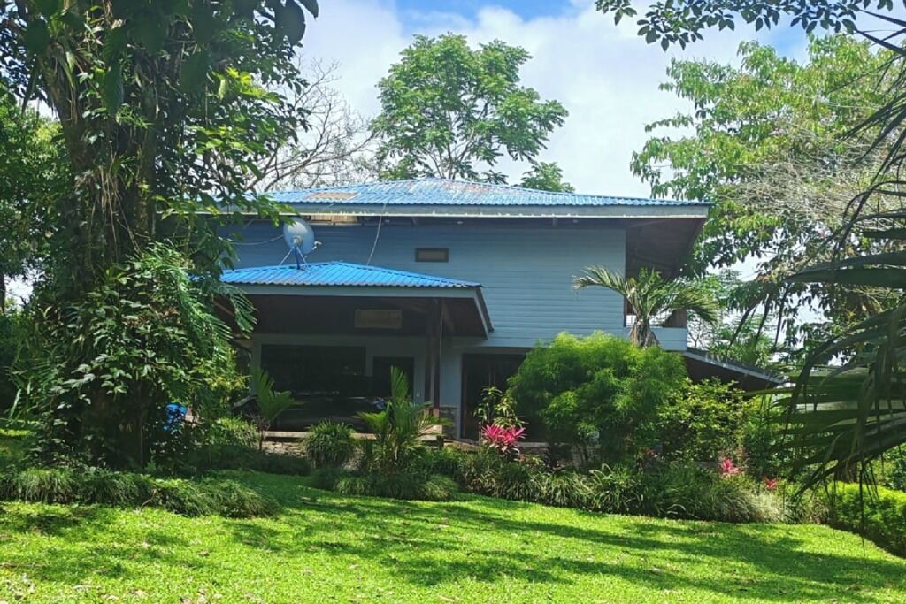 Comfort Villa, Balcony, Garden View | Desk, laptop workspace, free WiFi