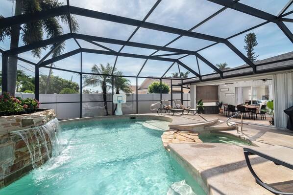 Outdoor pool, a heated pool