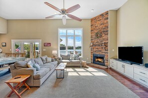 TV, ping pong, books, stereo - Lakefront Escape w/ Dock, Firepit & Sunset Views (Mineral)