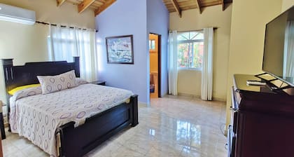 Elegant 10BR Retreat in Cabarete – Whirlpool, Pool, Villa, Studios & Adventure!
