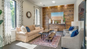 House (1 Bedroom) | Interior