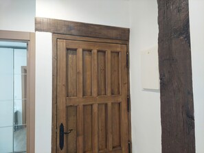 Interior - Rincón de San Fermín B (Fully equipped kitchen and Wifi, ideal for families) (Zizur Mayor)
