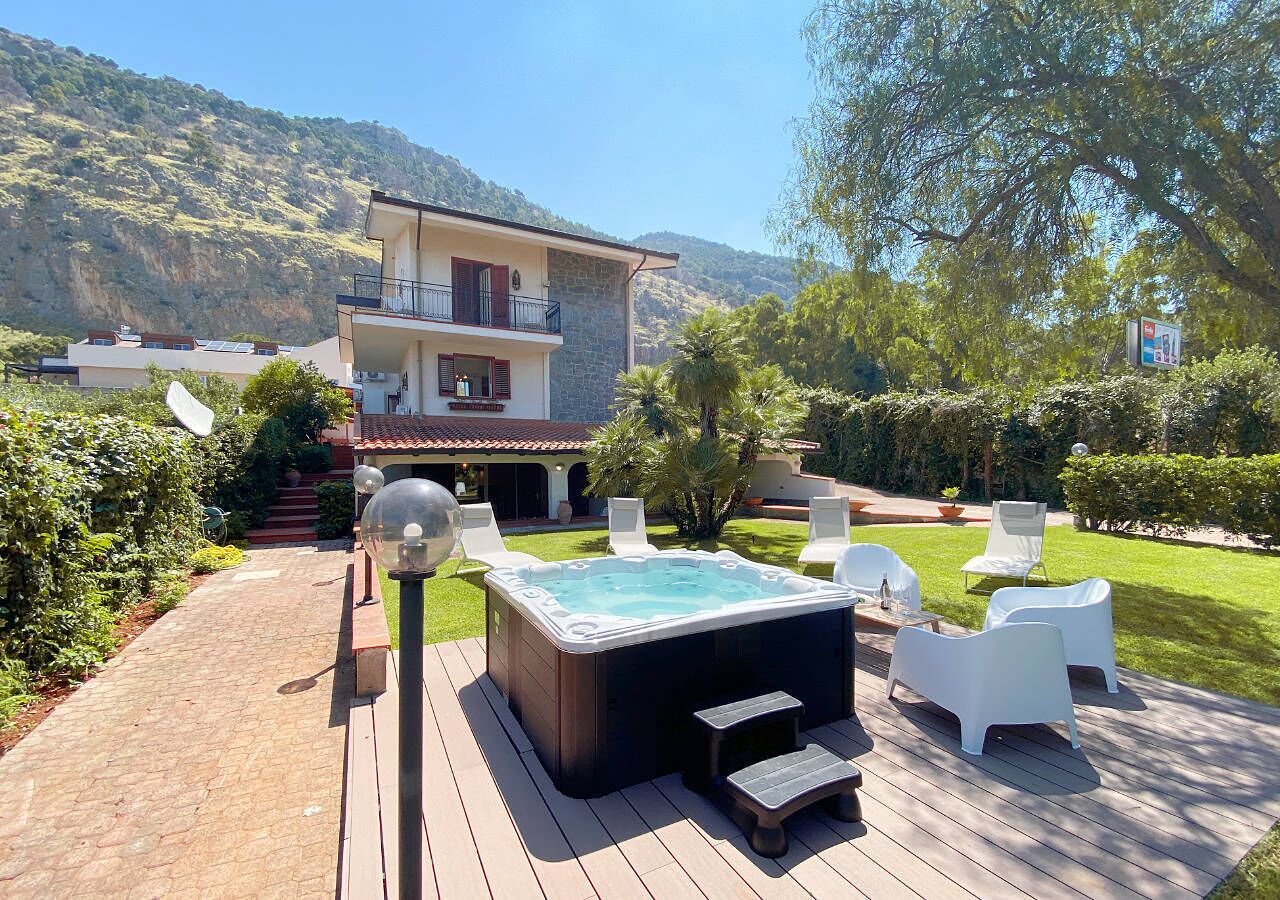 บริเวณภายนอก