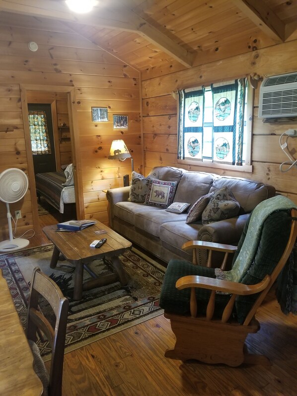 Smart TV, table football - Peaceful Treasure 2/Bed Riverfront Cabin in Franklin NC (Franklin)