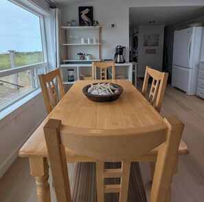 Dining - OCEANFRONT HOME Views! Path to Beach! Dog Friendly! GREAT Outdoor Spaces-Updated (Grayland)