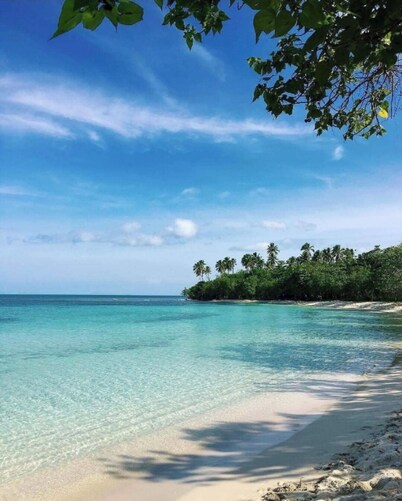 3-bedroom villa in lovely Cabo Rojo with AC, Beach, Pool and more